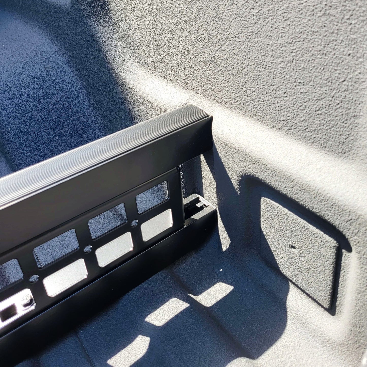 Jeep Gladiator bed divider installed in bed pocket