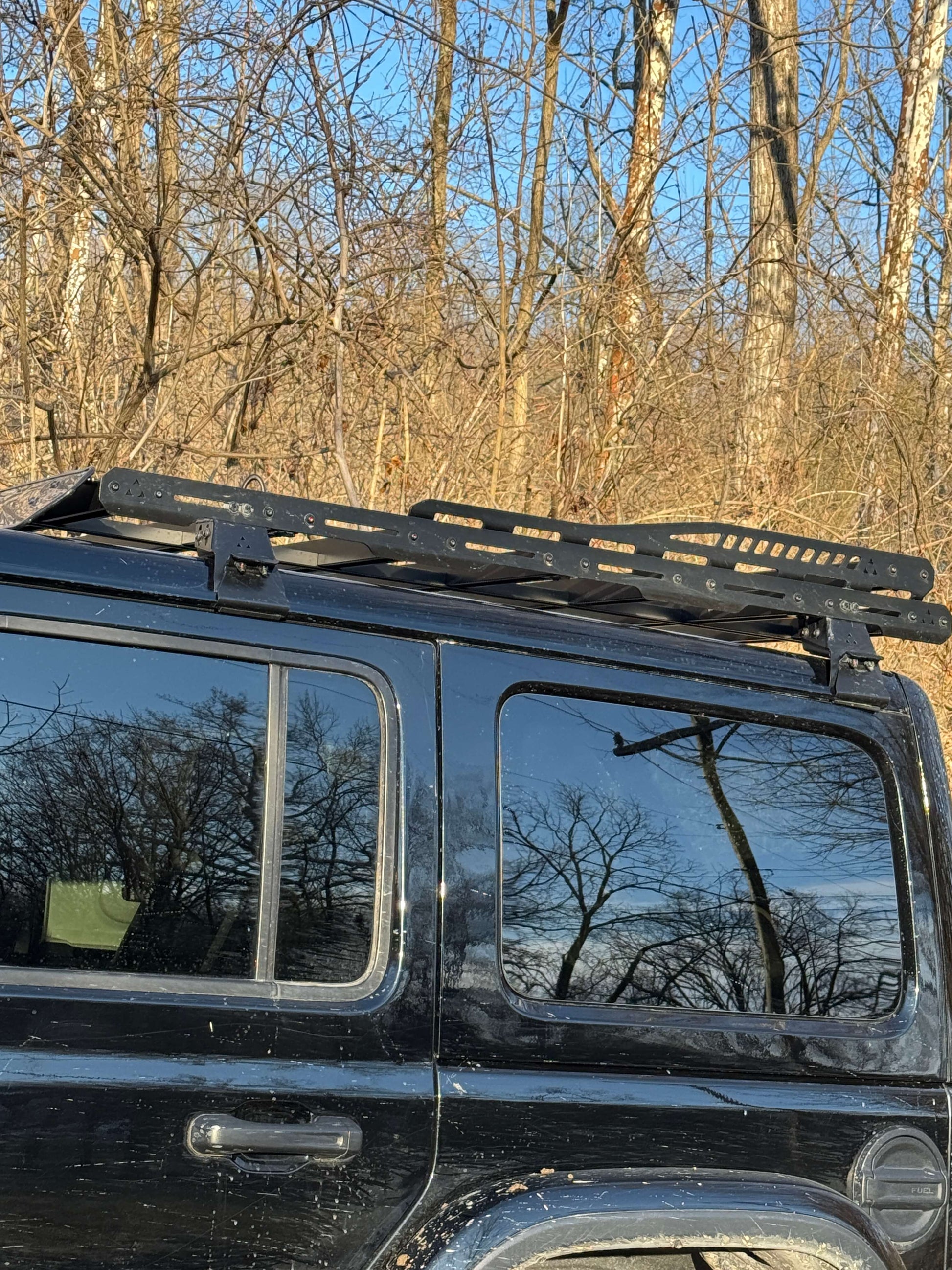 GUTTER MOUNT PLATFORM RACK INSTALLED ON A BLACK JEEP WRANGLER JL