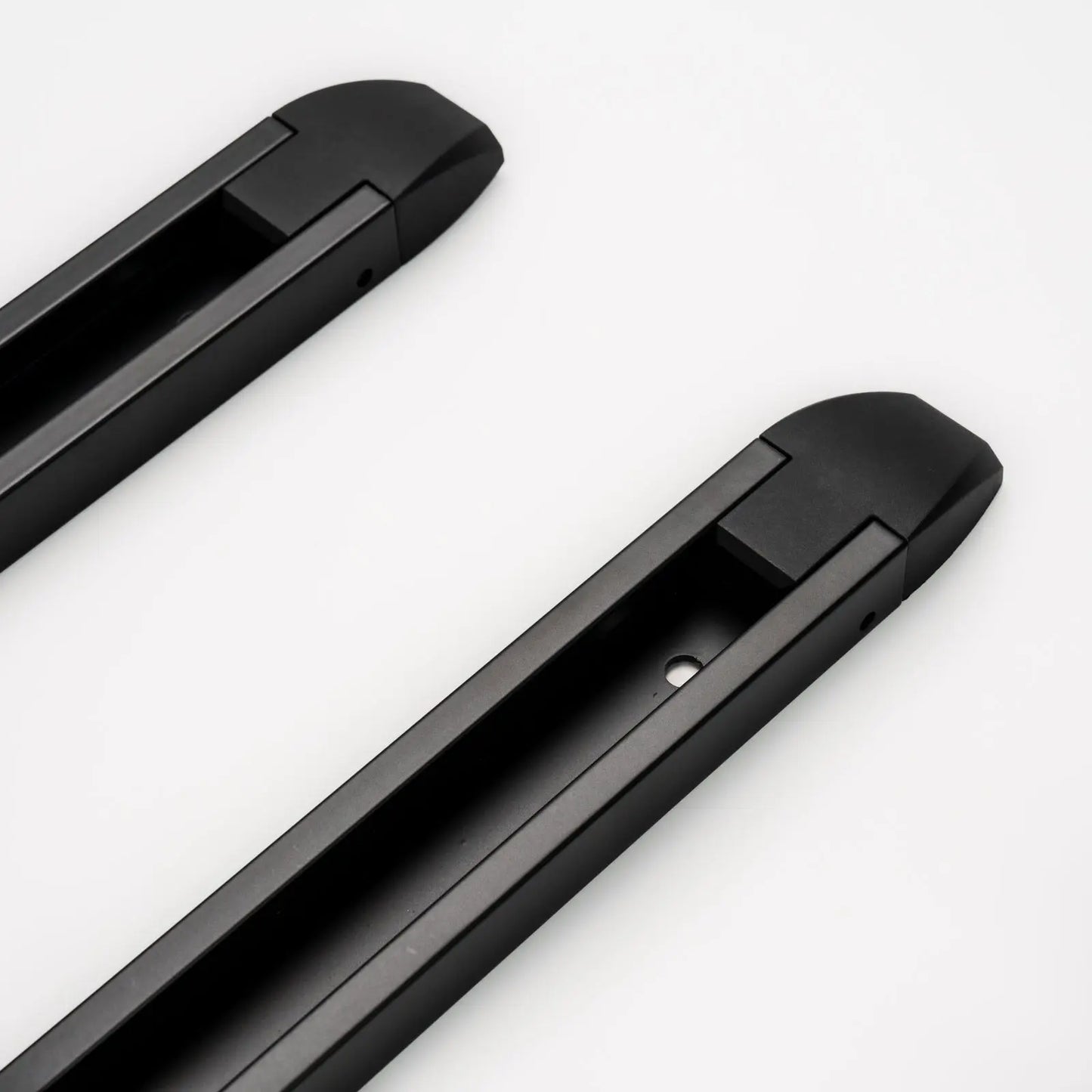 Short cargo rail kit close up view