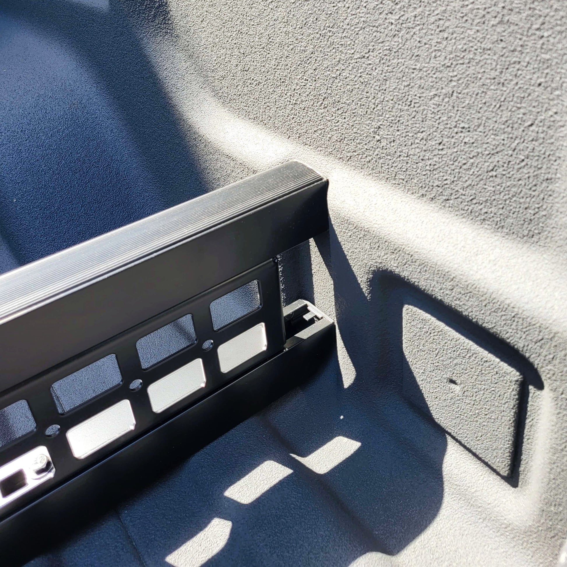 Jeep Gladiator bed divider installed in bed pocket