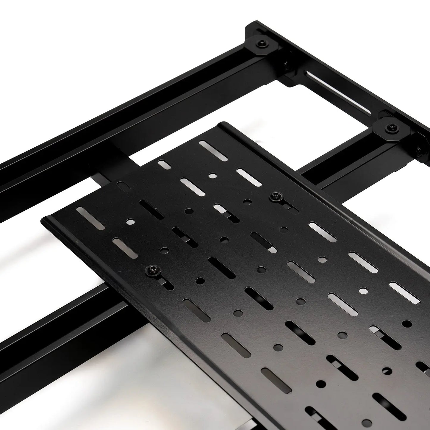 Universal accessory plate installed on platform rack