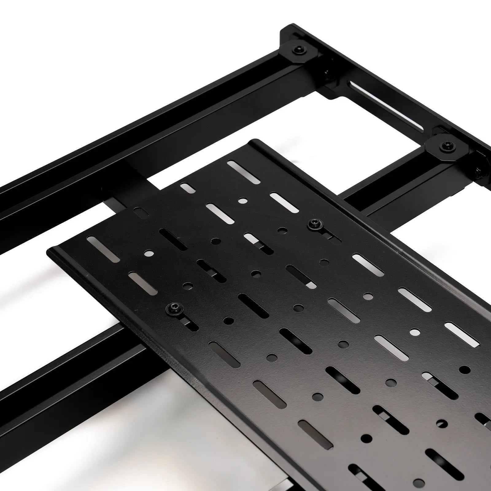 Universal accessory plate installed on platform rack